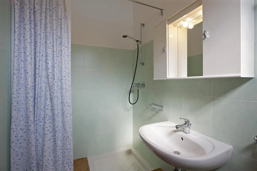 Casa Augusta Apartment Maccagno