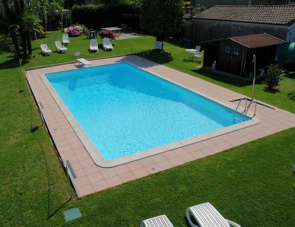 Casa Augusta Apartment Maccagno 0*,