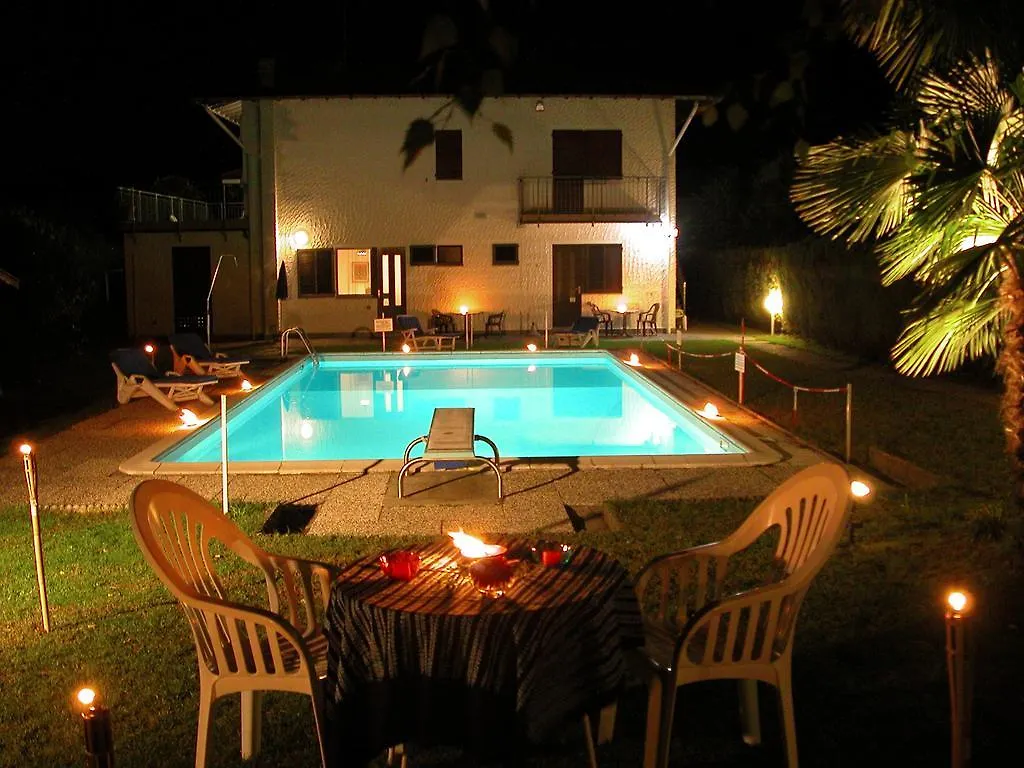 Casa Augusta Apartment Maccagno 0*,  Italy