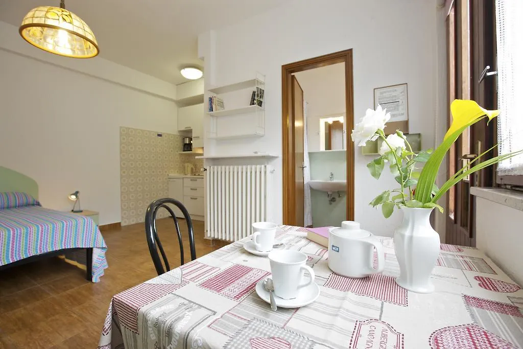 Maccagno Casa Augusta 아파트
