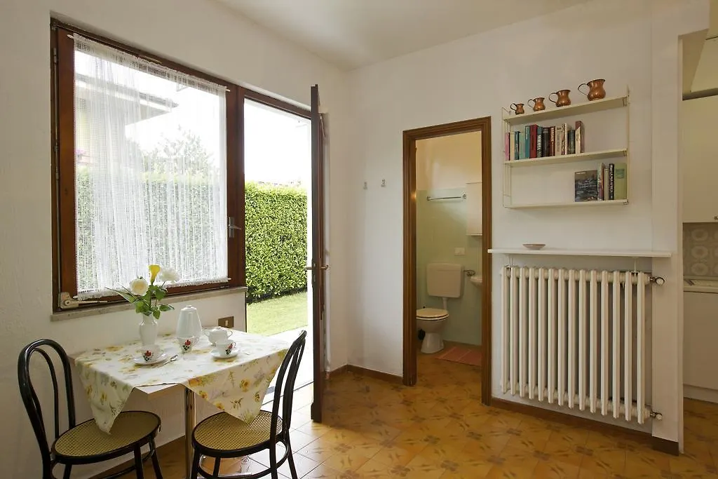 Maccagno Casa Augusta 아파트