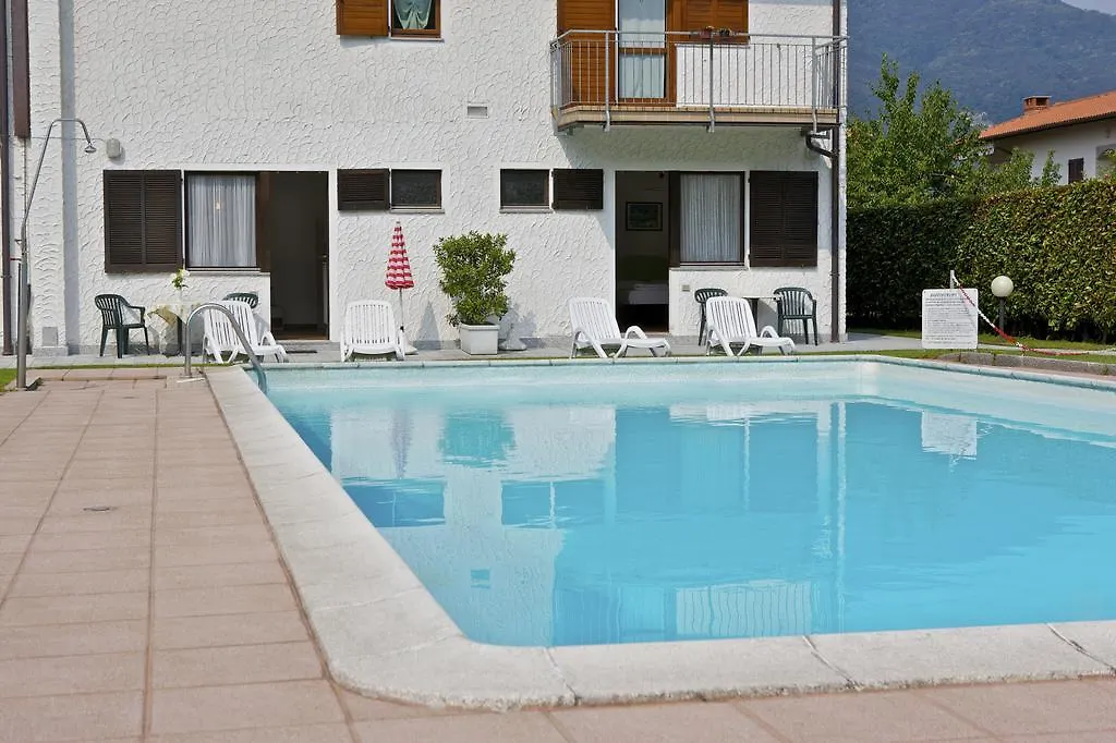 Maccagno Casa Augusta 아파트